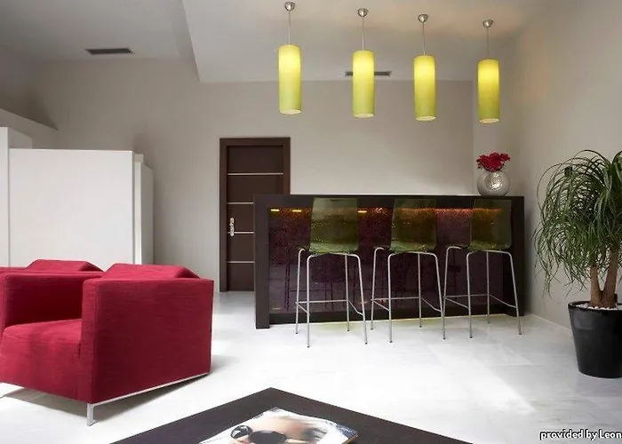 Hotel Western Cinemusic 4*