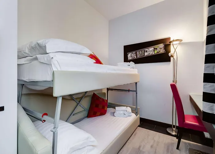 Western Cinemusic Hotel Roma